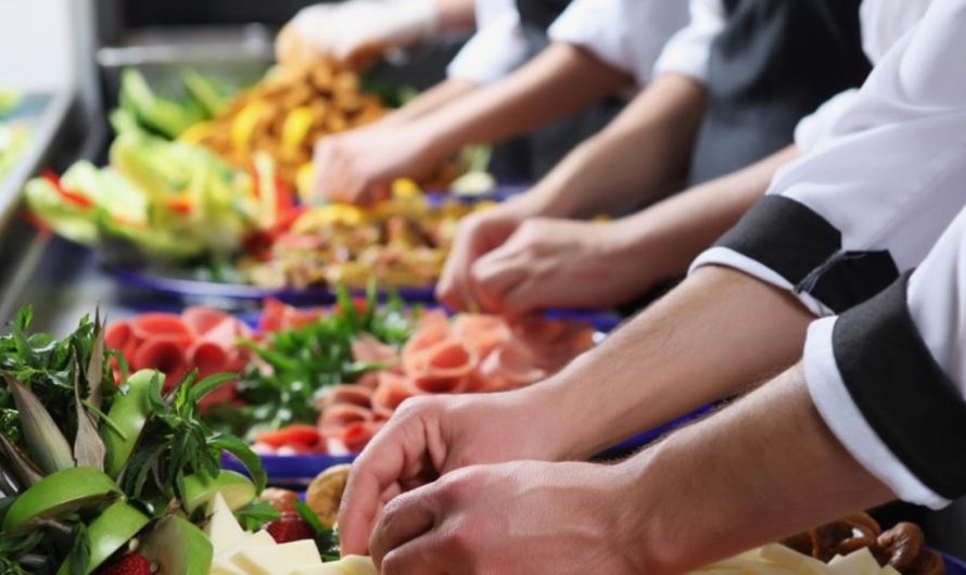 Opening a Food Preparation Business in Dubai: The Importance of Quality Equipment